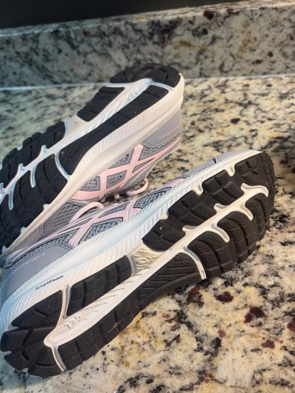 ASICS♦️GEL-CONTEND 7 RUNNING SHOE - Picture 14 of 16